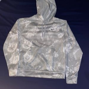 Grey and white Nike Therma-fit hoodie